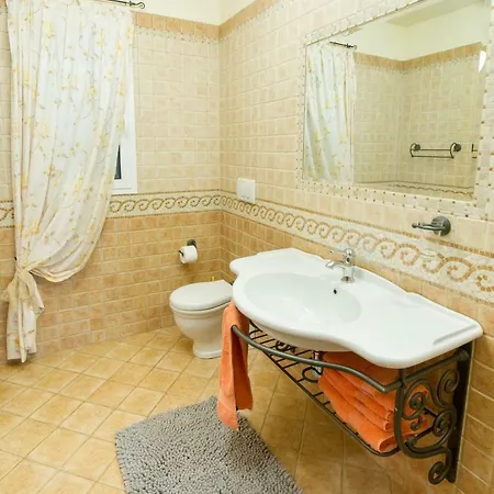 Apartament Lisa *