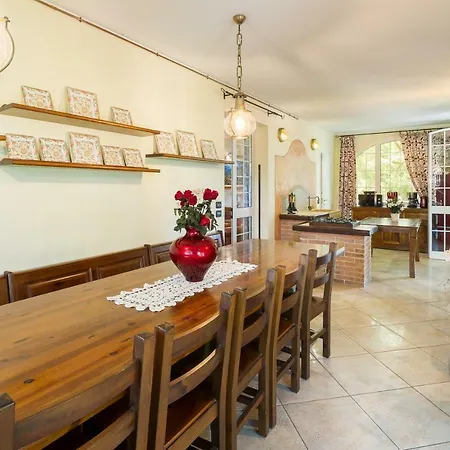 Lisa Апартаменты