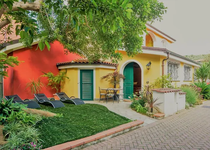 Lisa دْيانو مارينا